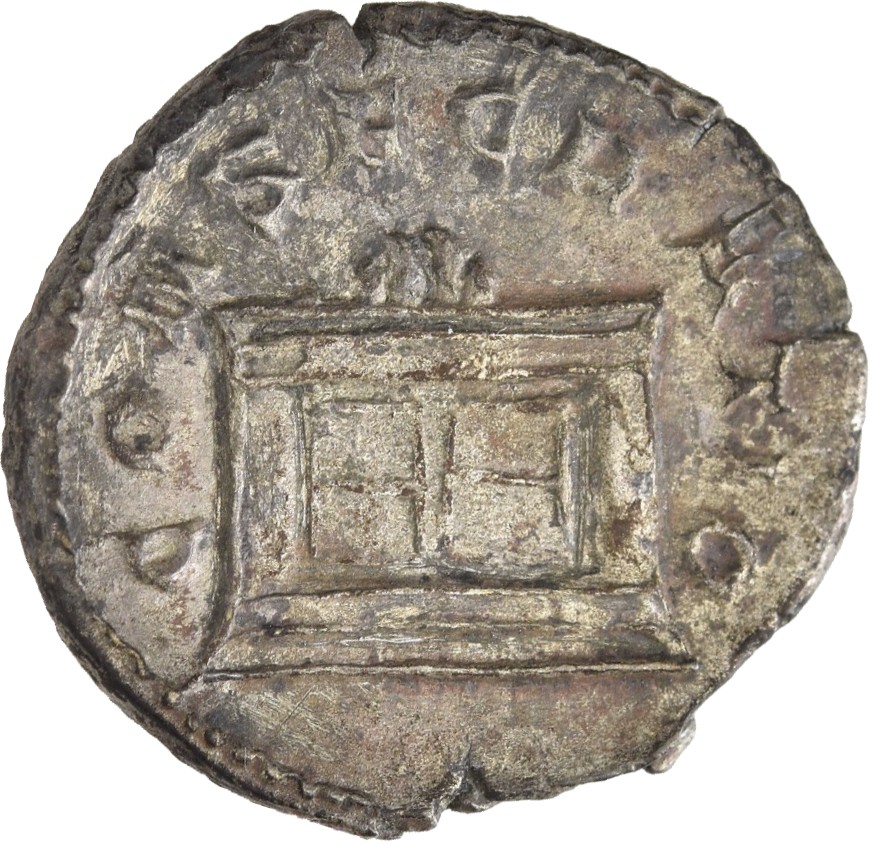 RIC IV Trajan Decius 82B Trajan Decius reverse — Rectangular altar, with four panels in front, lighted