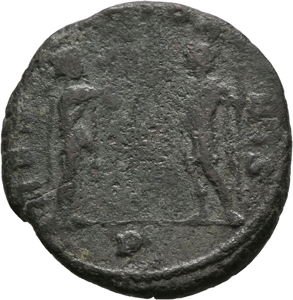RIC V Aurelian 139 Aurelian reverse, Woman, draped, standing right, presenting wreath to Aurelian, holding spear