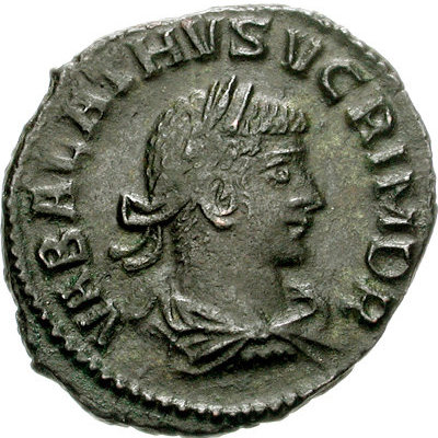 RIC V Carus 381 Carinus reverse, Sol, standing left, raising right hand and holding globe in left hand