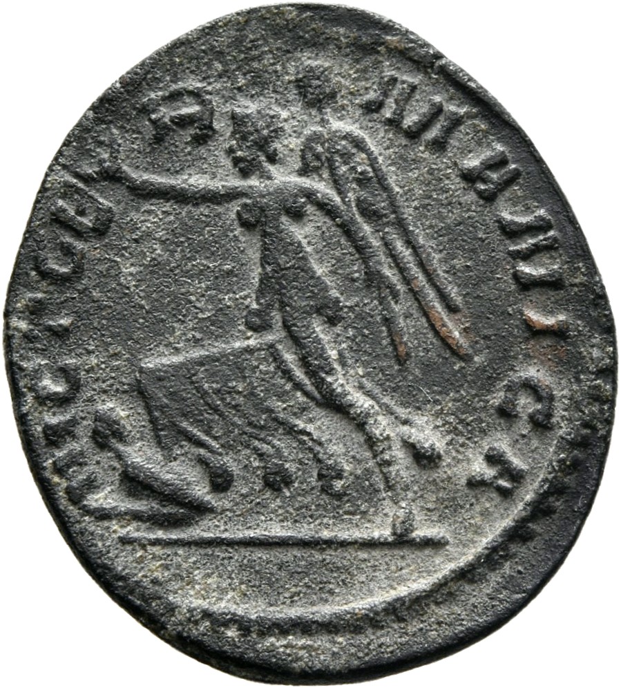 RIC V Gallienus (joint reign) 44 Valerian reverse, Victory, winged, draped, running left, holding wreath in right hand and...