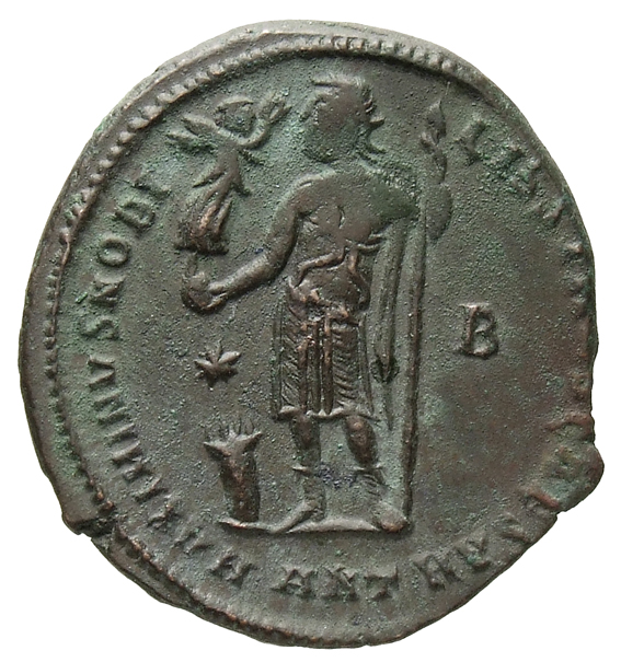 RIC VI Antioch 135 Maximinus Daia reverse, Maximinus Daia, draped, cuirassed, standing front, head left, holding Victory o...