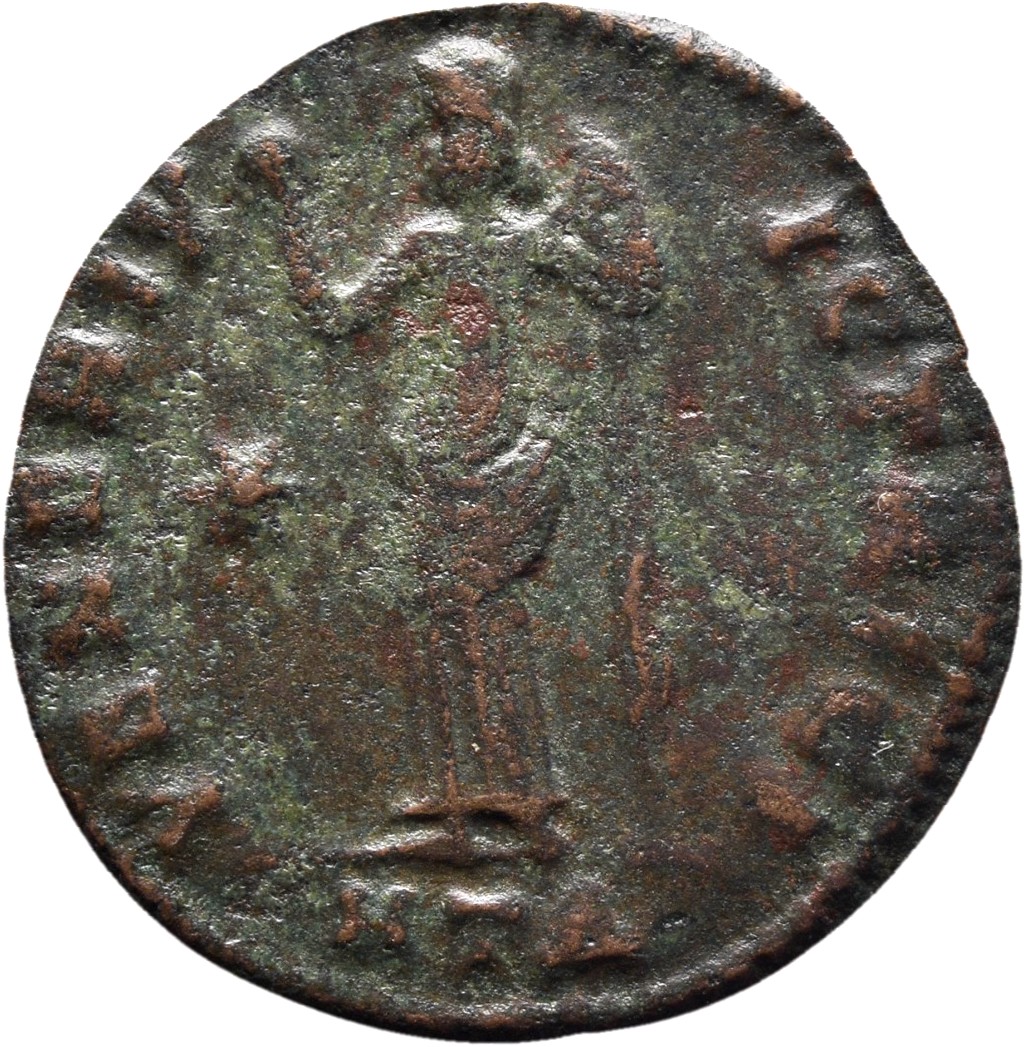 RIC VI Heraclea 50 Galerius reverse, Venus, draped, standing front, head left, holding up apple with right hand, raising d...