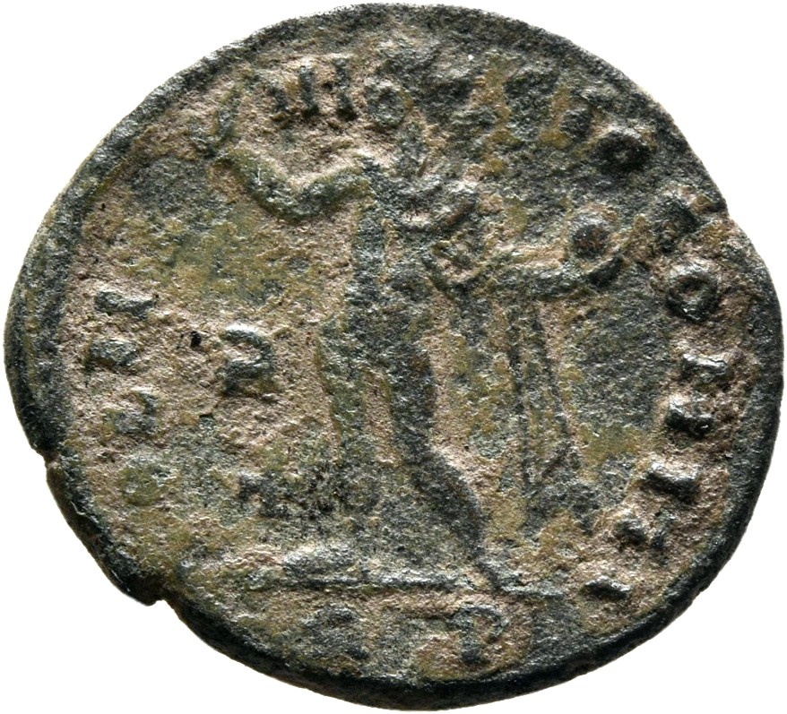 RIC VI Rome 323a Constantine I reverse, Sol, chlamys hanging behind, standing left, raising right hand and holding up glob...