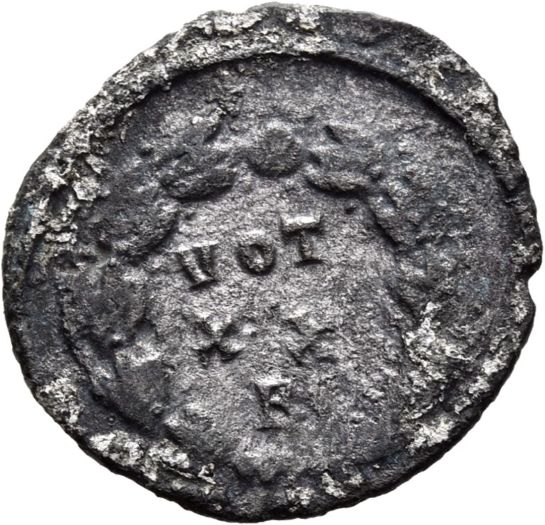 RIC VI Rome 76a Maximian reverse, VOT / XX within a wreath