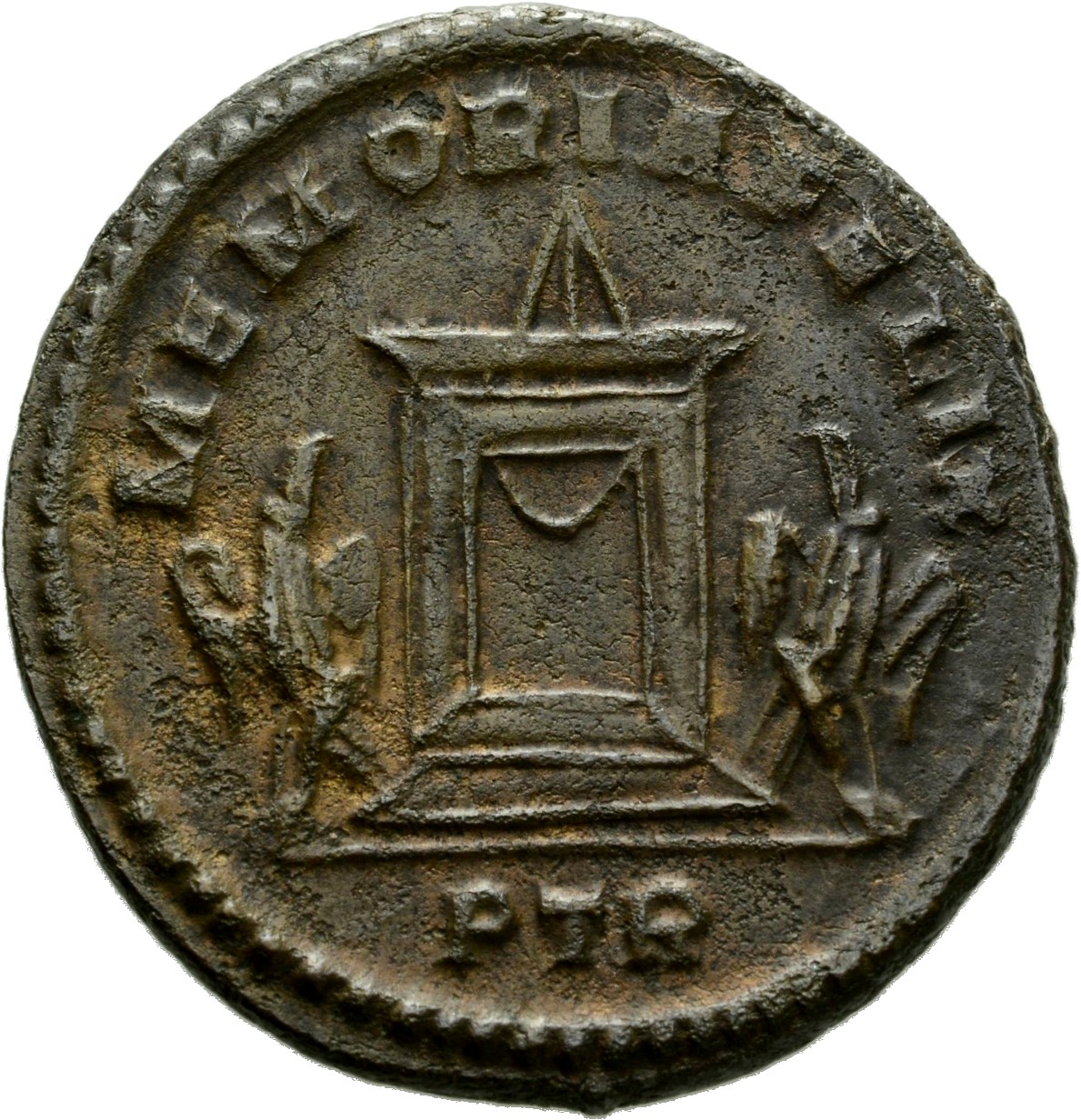 RIC VI Treveri 789 Constantine I reverse, Altar, lighted and garlanded; on either side, eagle