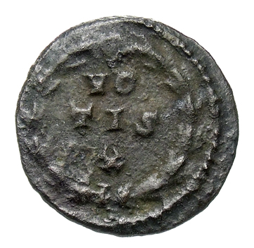 RIC VI Treveri 906 Constantine I reverse, VO/TIS / X within a wreath