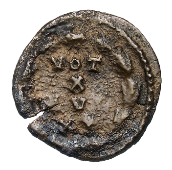 RIC VI Treveri 908b Constantine I reverse, VOT / X / MVL / XX within a wreath