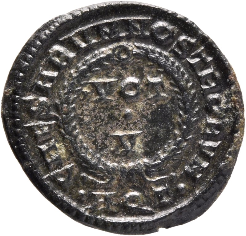 RIC VII Aquileia 89 Constantine I reverse, VOT/V within a laurel wreath