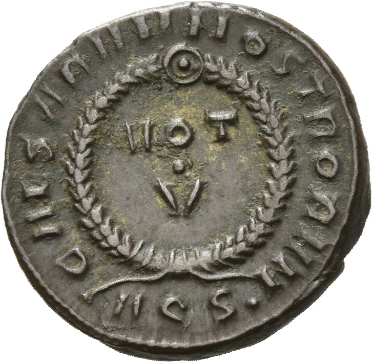 RIC VII Aquileia 89 Constantine I reverse, VOT/V within a laurel wreath
