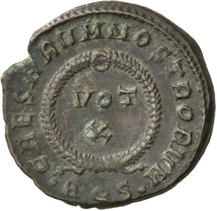 RIC VII Aquileia 99 Constantine I reverse, VOT/X within a laurel wreath