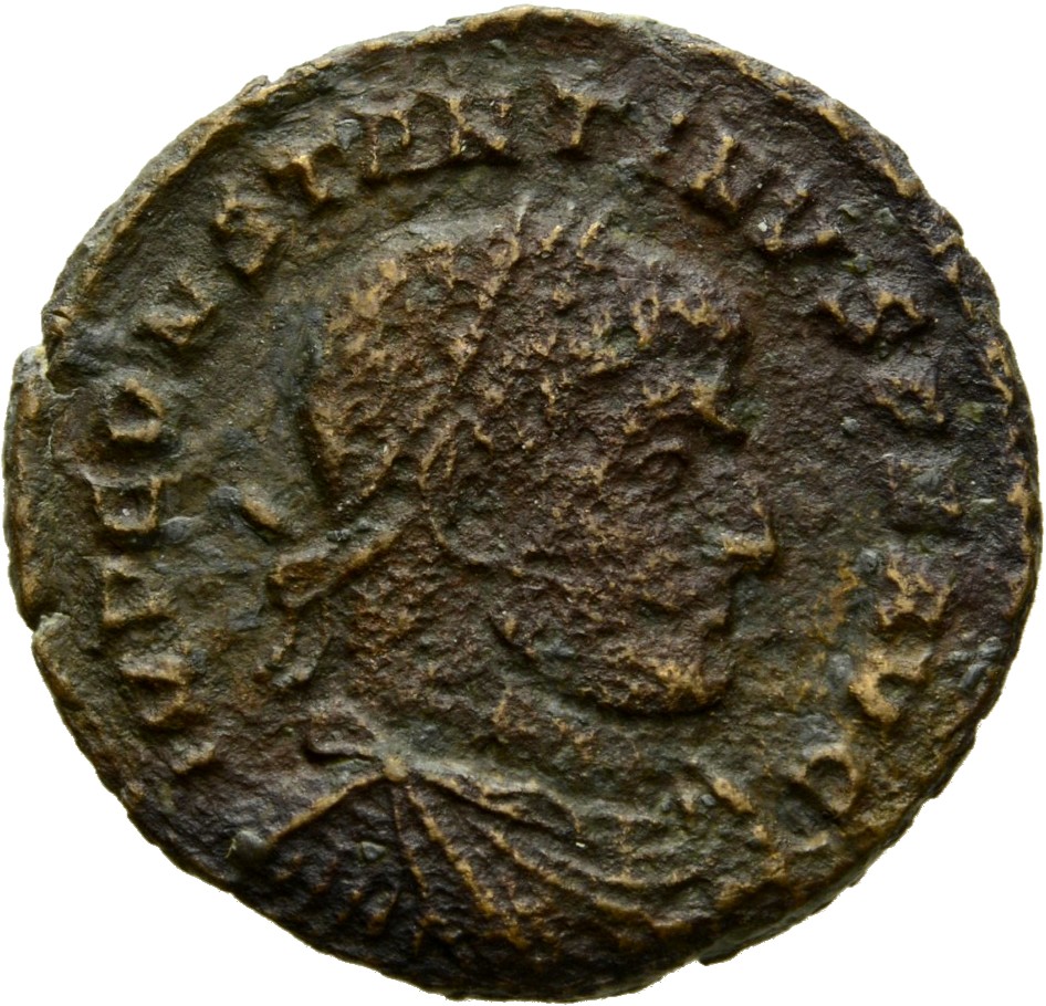 Constantine I obverse — Bust of Constantine I, laureate, draped, cuirassed, right
