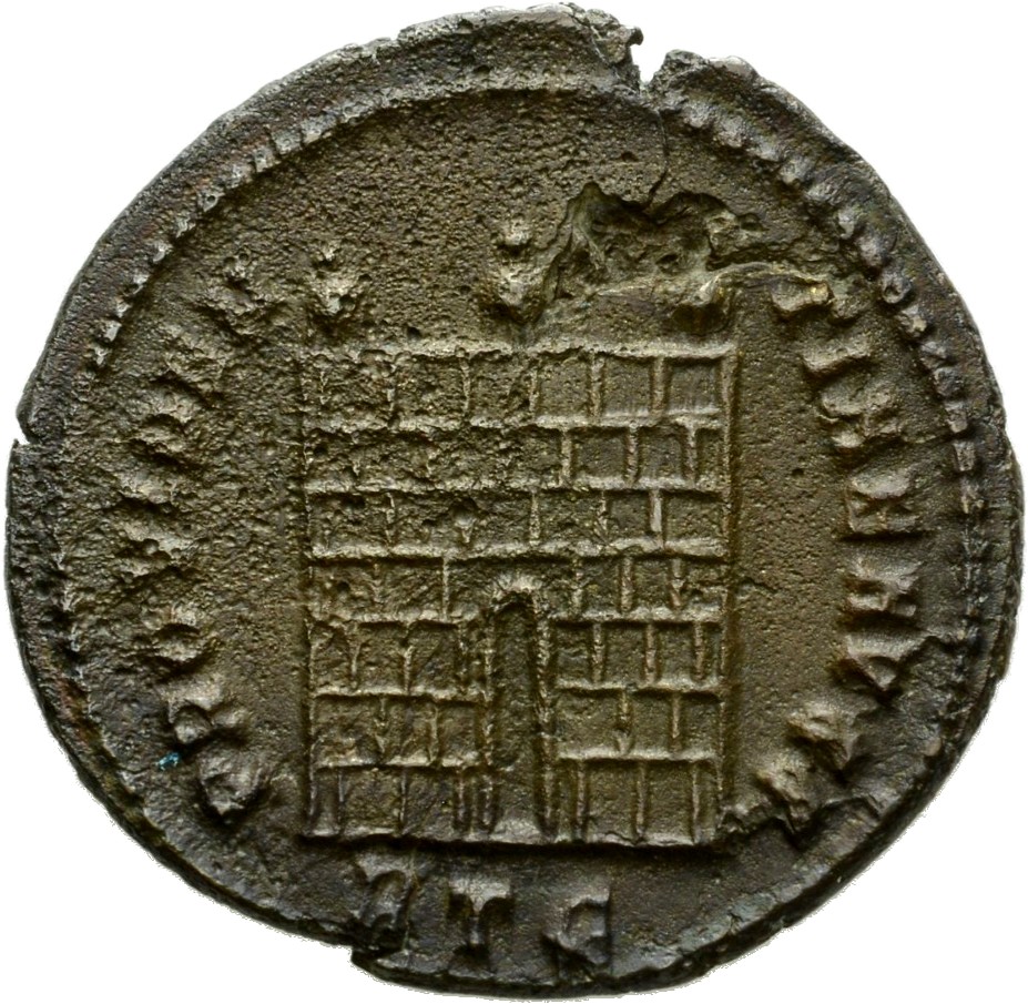 RIC VII Heraclea 15 Licinius reverse, Camp gate with three turrets, without doors, with varying number of stone layers