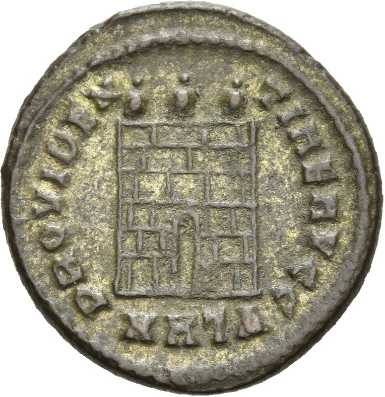 RIC VII Heraclea 17 Licinius reverse, Camp gate with three turrets, without doors, with varying number of stone layers