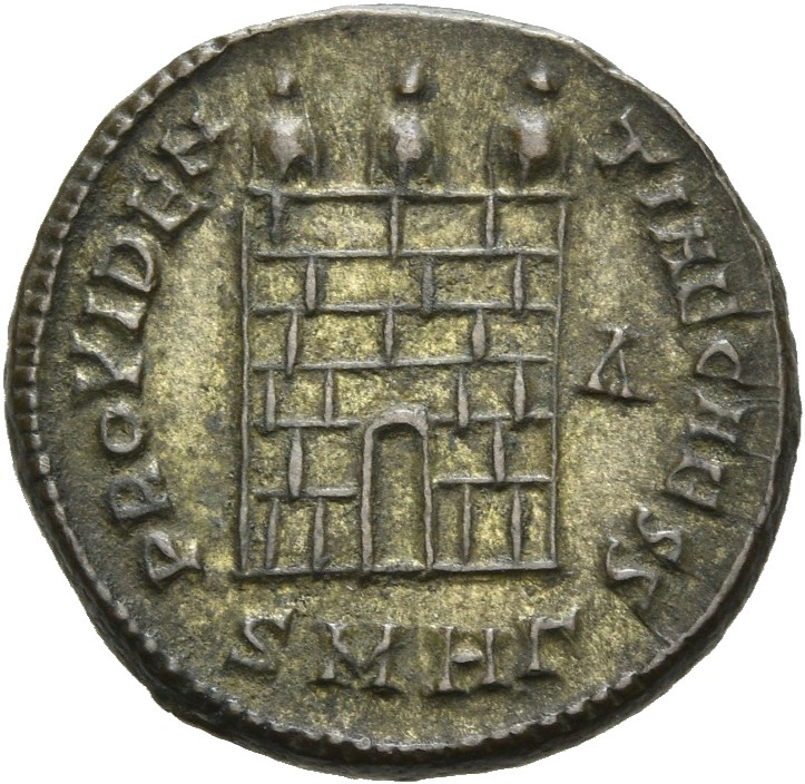 RIC VII Heraclea 49 Licinius reverse, Camp gate with three turrets, without doors, five to seven stone layers