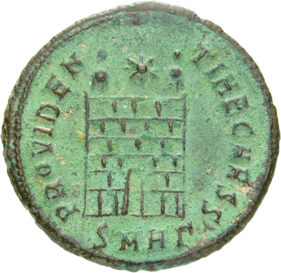 Constantine I reverse — Camp gate with two turrets, without doors, varying number of stone layers; star above