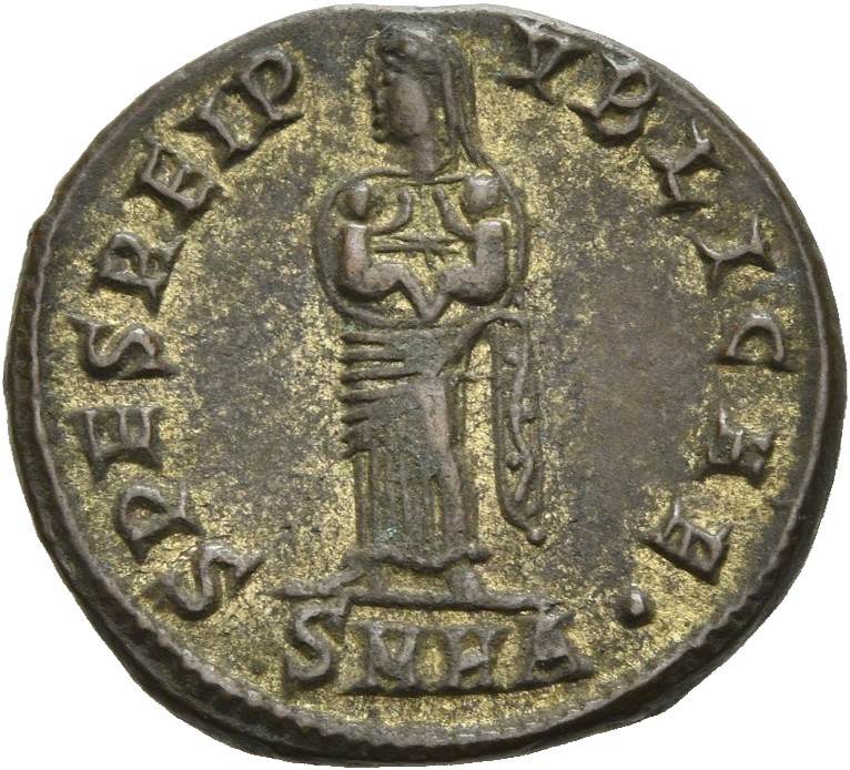 RIC VII Heraclea 86 Constantine I reverse, Spes veiled, draped, standing front, head left, holding two children in her arms