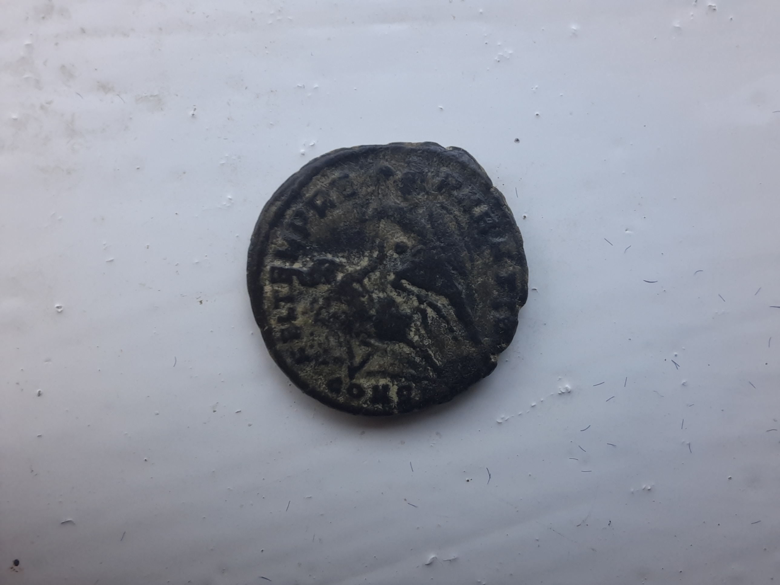 RIC VII Nicomedia 78 Constantine I obverse — Bust of Fausta, waved hair, mantled, right
