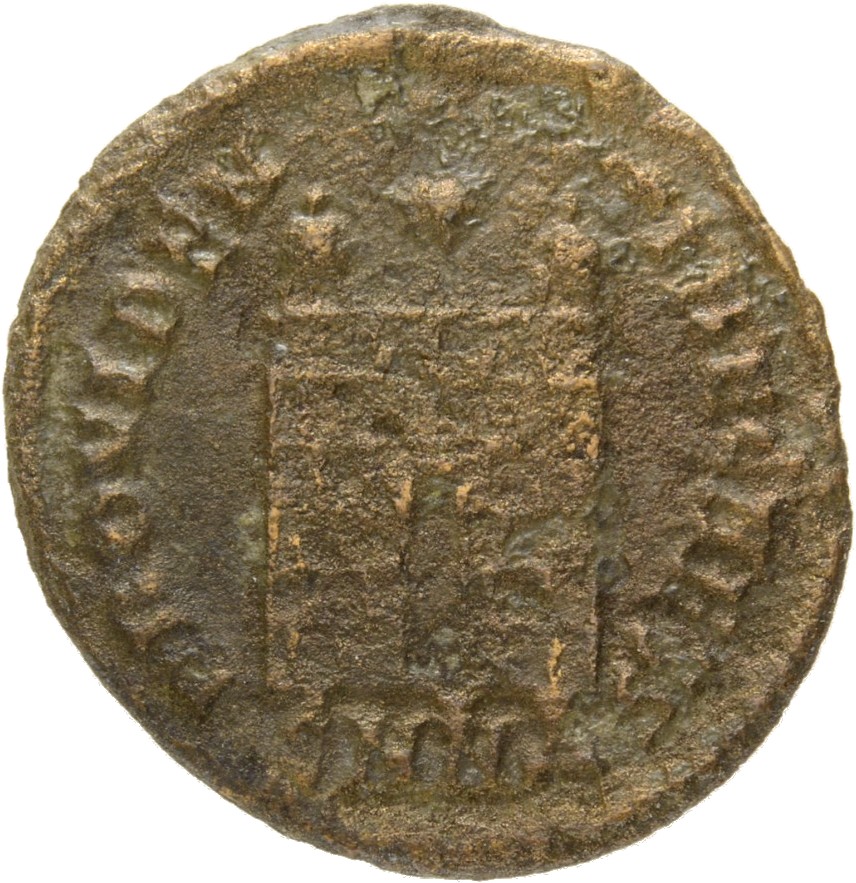 Constantine I reverse — Camp gate with two turrets, without doors, with varying number of stone layers; star above