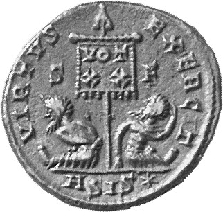 RIC VII Siscia 109 Constantine I reverse, Standard inscribed VOT/XX flanked by two seated captives