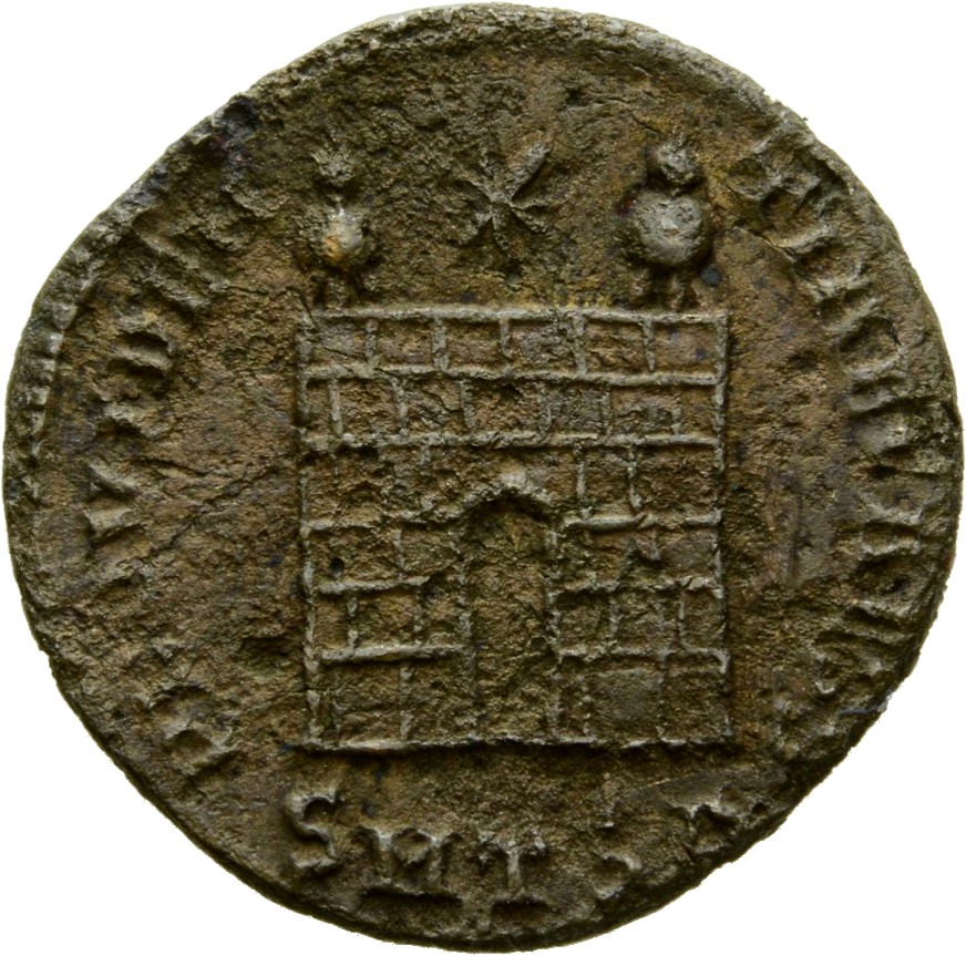 RIC VII Thessalonica 157 Constantine I reverse, Camp gate with two turrets, without doors, with varying number of stone la...