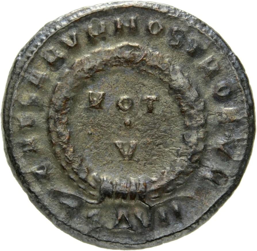 RIC VII Thessalonica 98 Constantine I reverse, VOT/V within a laurel wreath