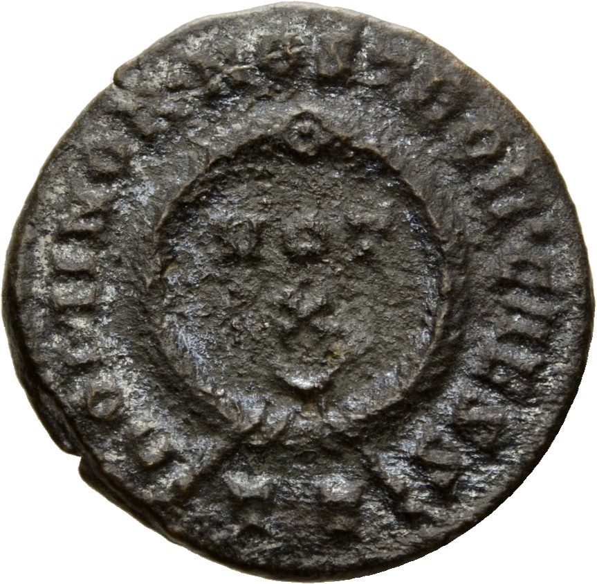 RIC VII Ticinum 172 Constantine I reverse, VOT/X within a laurel wreath