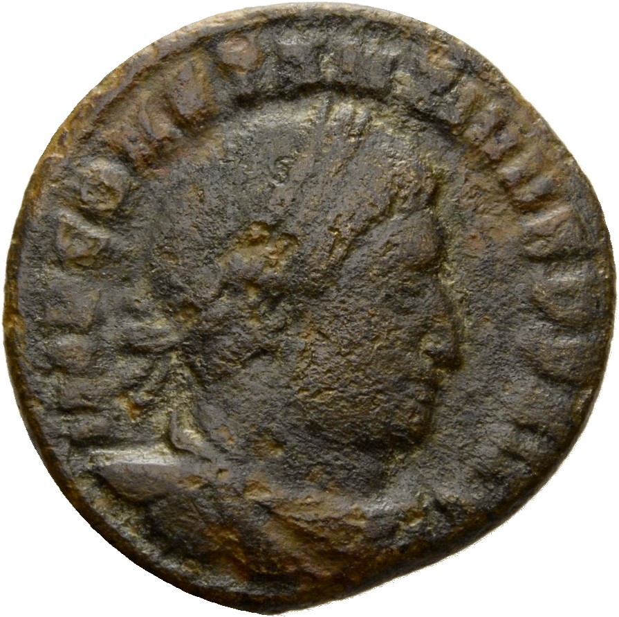 Constantine I obverse — Bust of Constantine I, laureate, draped, cuirassed, right