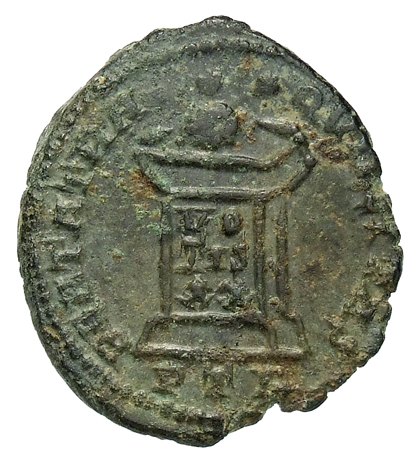 RIC VII Treveri 318 Constantine I reverse, Globe on altar inscribed VO/TIS/XX; above, three stars