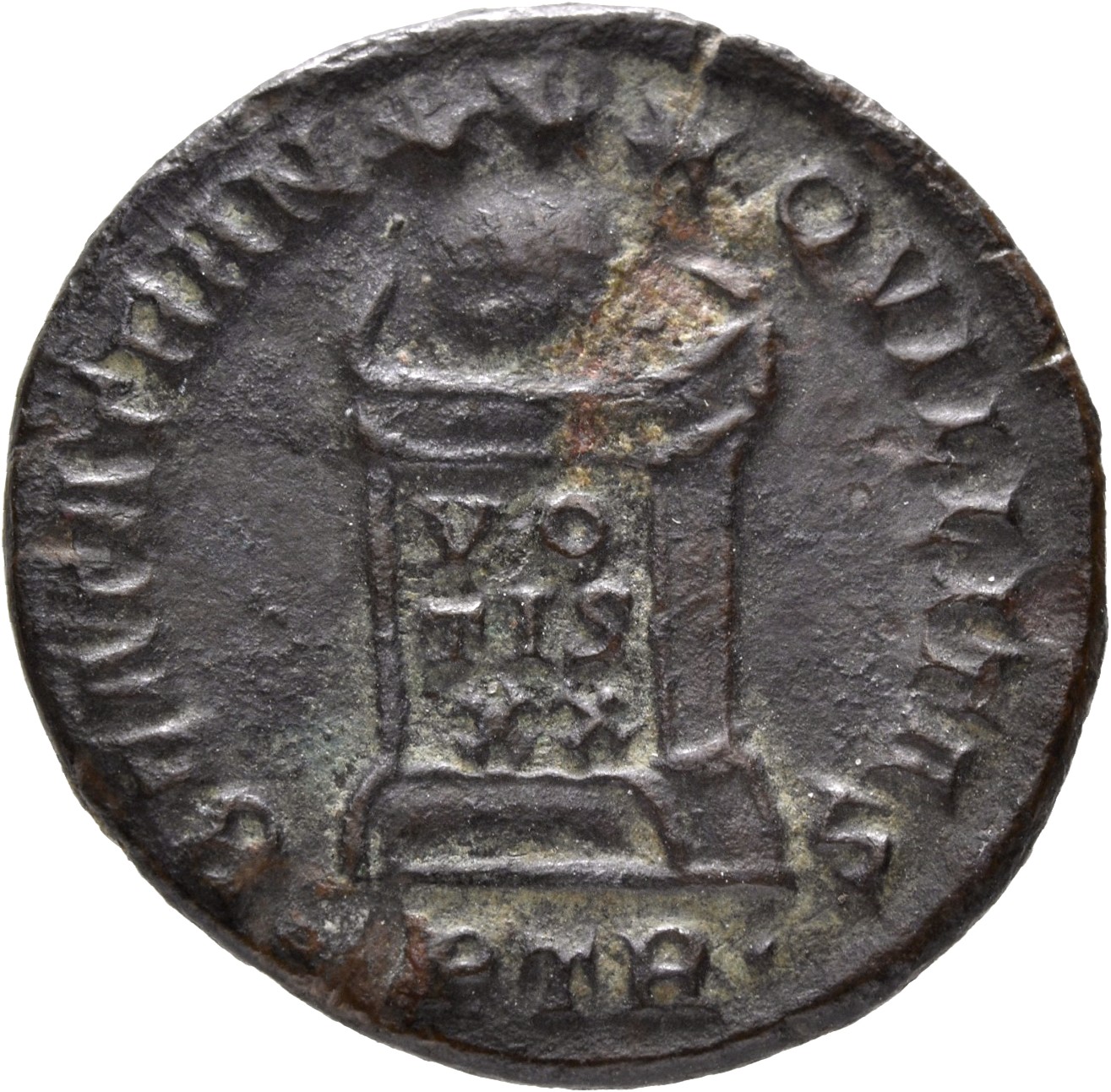 Constantine I reverse — Globe on altar inscribed VO/TIS/XX; above, three stars