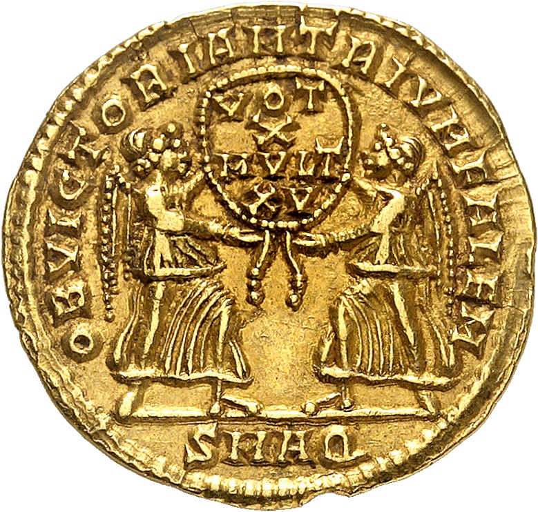 RIC VIII Aquileia 39 Constans reverse, Two Victories, winged, draped, facing each other, holding between them a wreath ins...