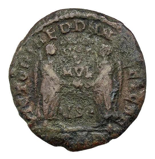 RIC VIII Arelate 178 Magnentius reverse, Two Victories, winged, draped, facing each other, holding between them a wreath i...
