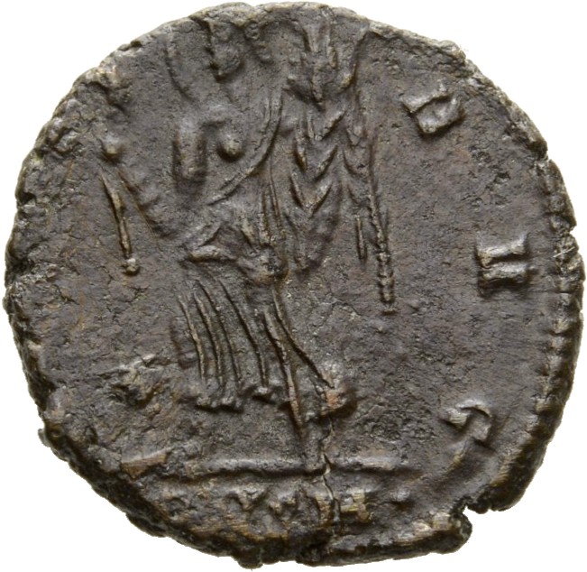 RIC VIII Constantinople 66 Constantius II reverse, Victory, winged, draped, advancing left, holding wreath in right hand a...
