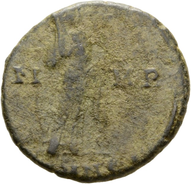 RIC VIII Nicomedia 48 Constantius II reverse, Constantine I, veiled, draped, standing right, raising left hand