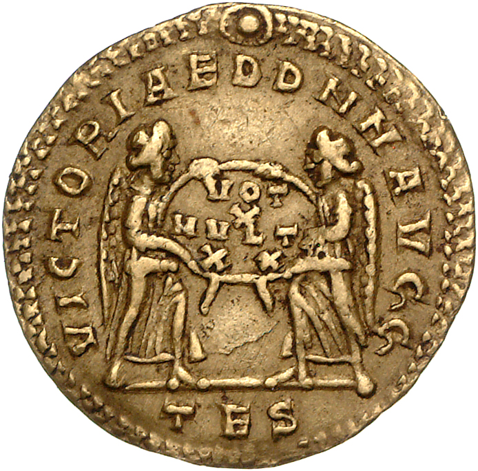 RIC VIII Thessalonica 74 Constantius II reverse, Two Victories, winged, draped, facing each other, holding between them wr...