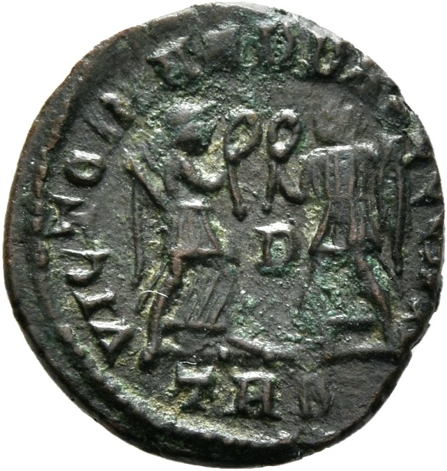 RIC VIII Treveri 195 Constans reverse, Two Victories, winged, draped, standing front, facing each other, each holding wrea...