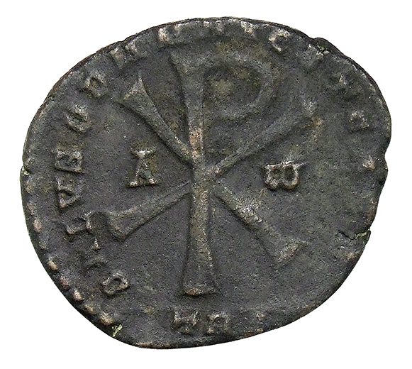 RIC VIII Treveri 326 Magnentius reverse, ☧ flanked by A and ω