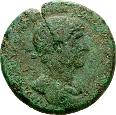 RIC II Hadrian 587B