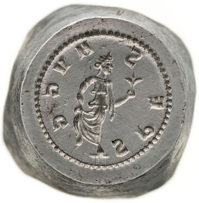 RIC V Tetricus I 218
