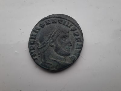 RIC VI Treveri 35