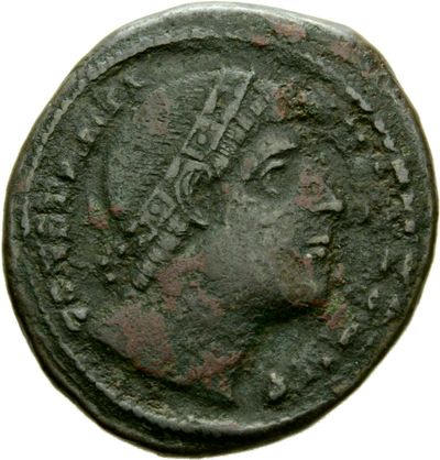 RIC VII Constantinople 32